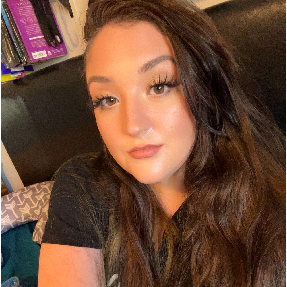 Meet your Posher, Amber